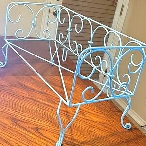 American Girl AG Curlicue Teal Blue Metal Day Bed ***FRAME ONLY for 18" …